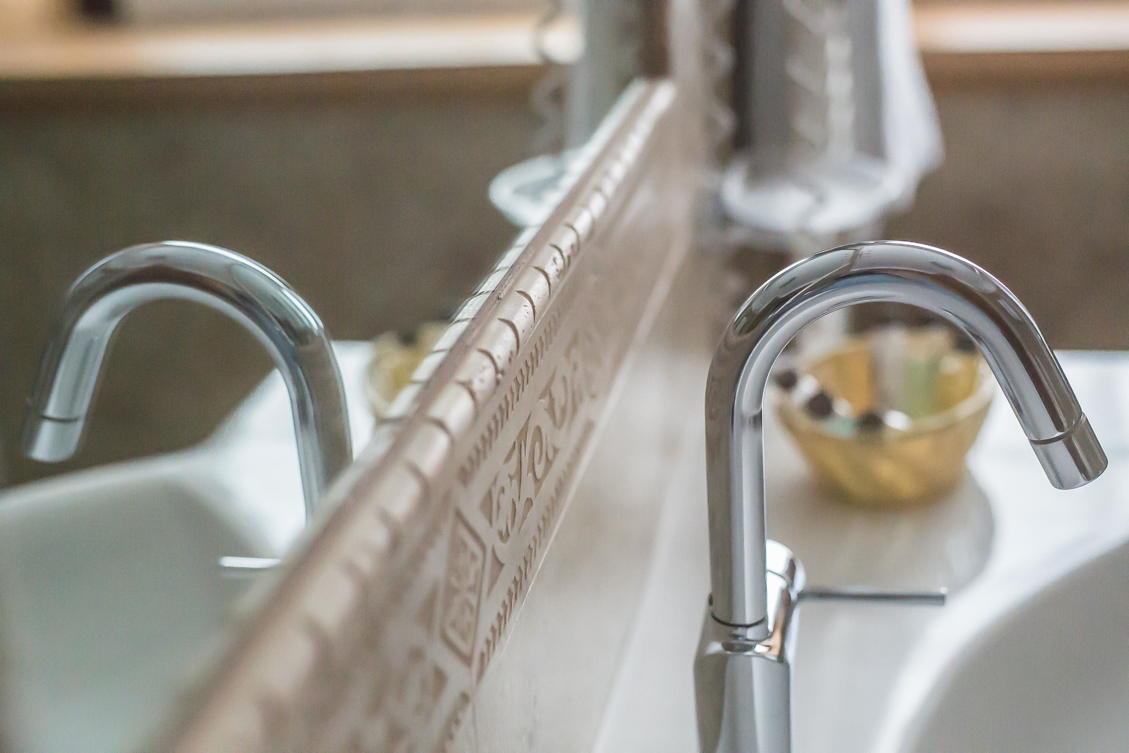 comfort triple room, non smoking, mountain view | bathroom | shower, rainfall showerhead, designer toiletries, hair dryer