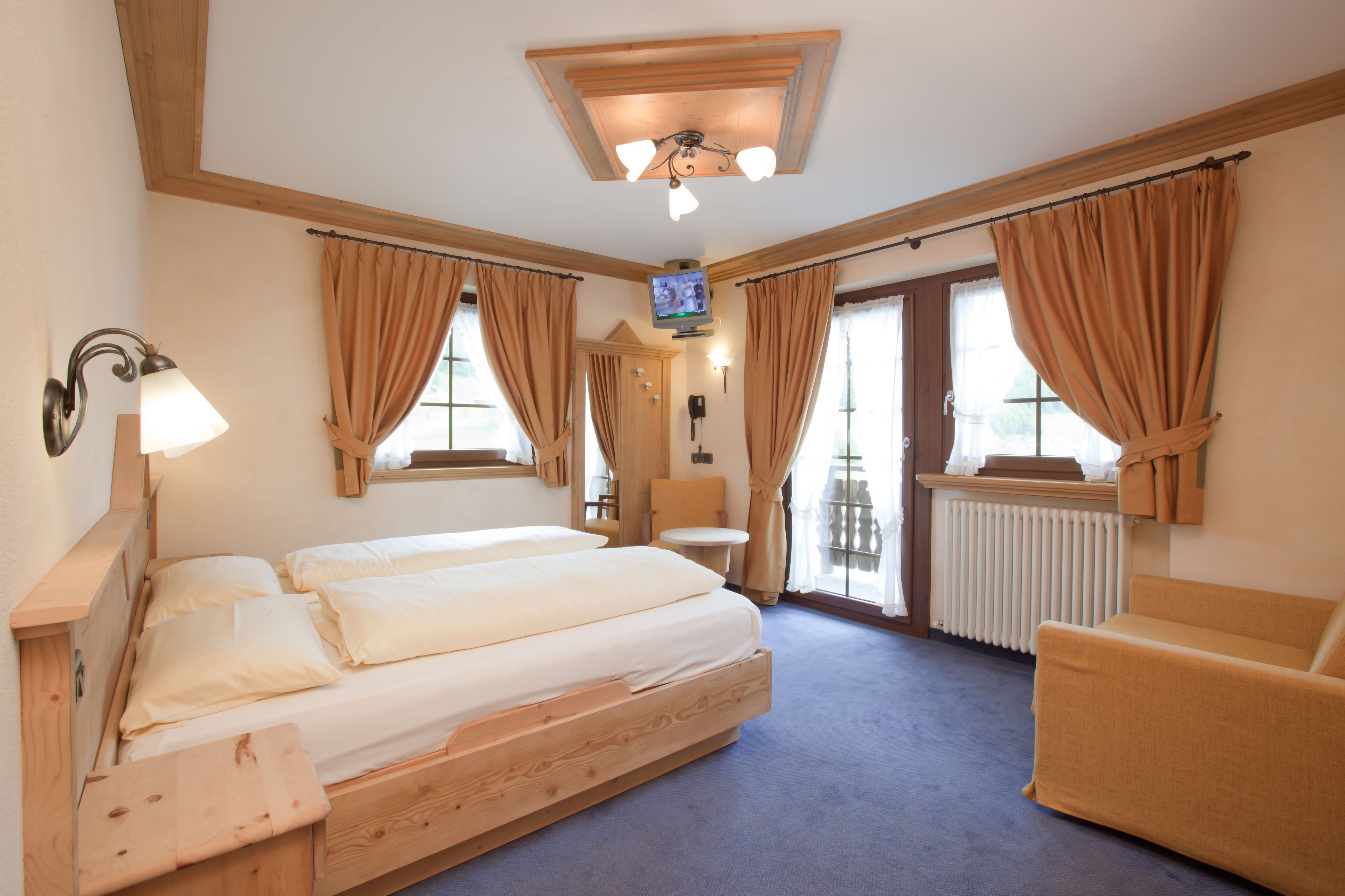 premium bedding, down duvets, in-room safe, individually furnished