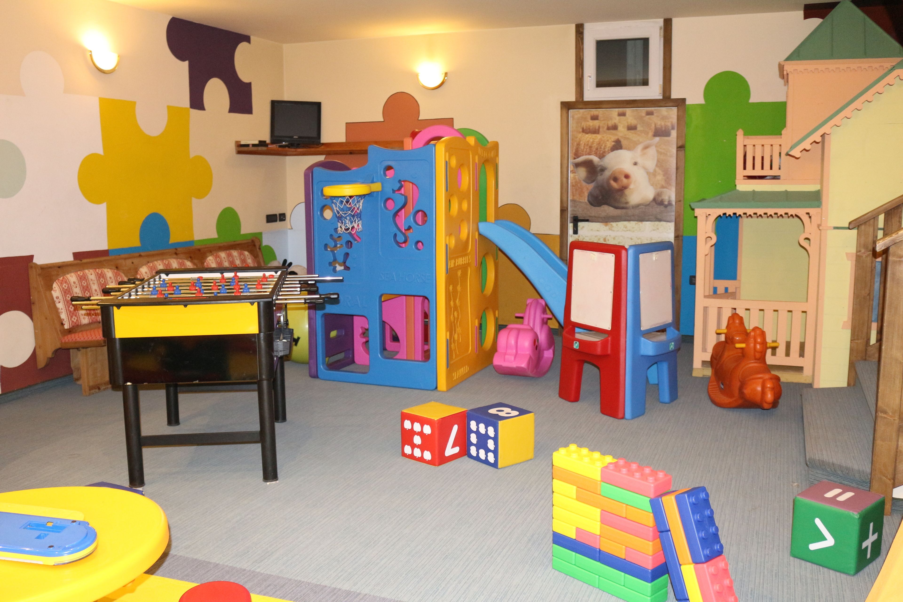 children’s play area – indoor