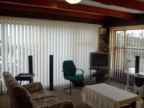 TV, DVD player