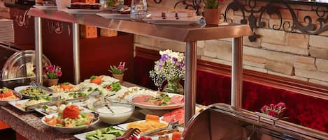 Desayuno buffet incluido todos los días