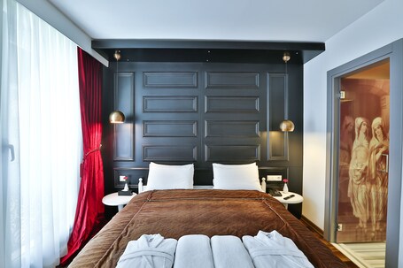 Senatus Hotel Special Class - Image 1