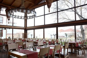 Restaurant - Iksir Resort Town - Special Class (Daday)