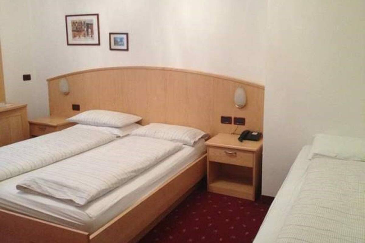 Einzelzimmer | Zimmersafe, Schreibtisch, kostenlose Babybetten, kostenloses WLAN