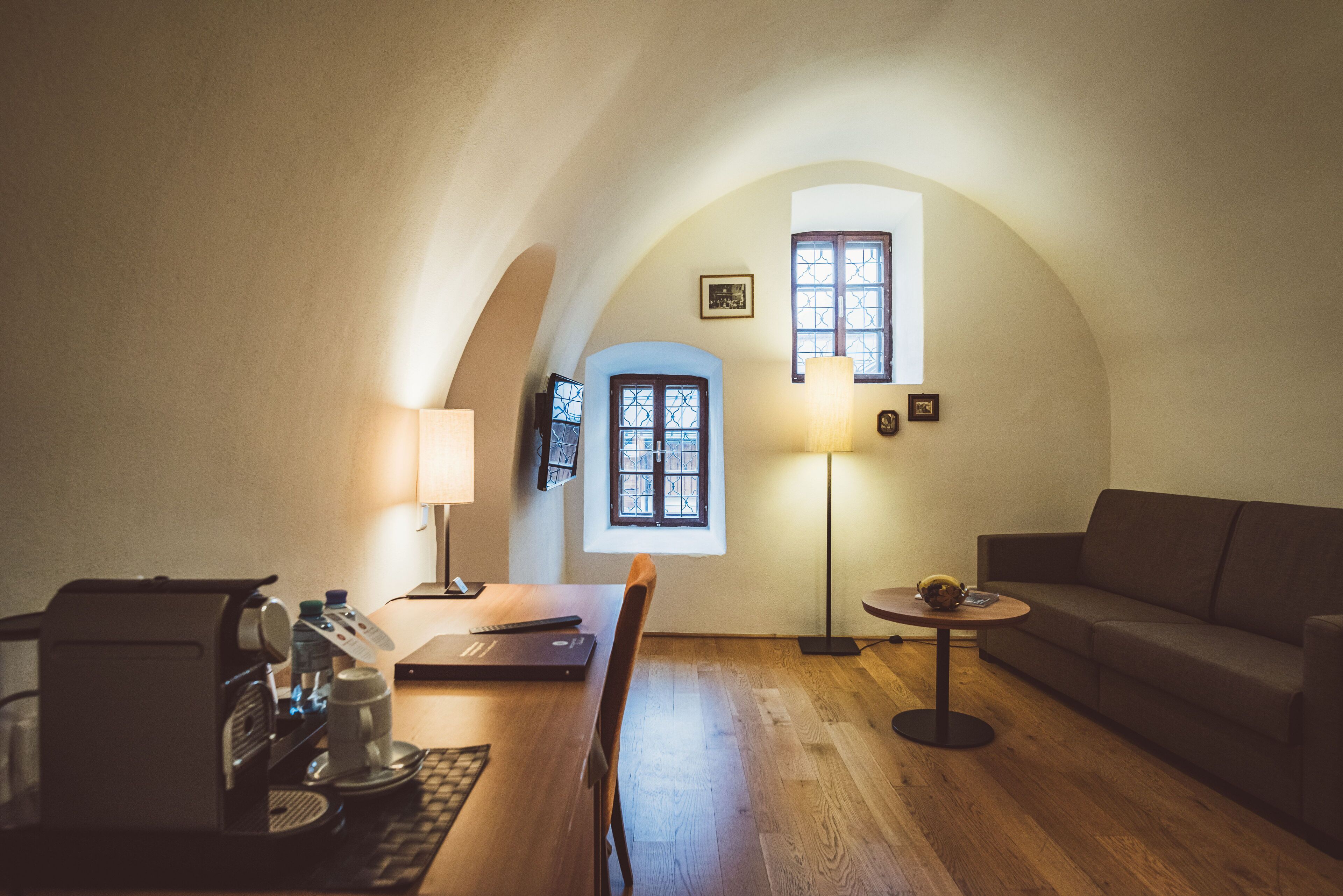 standard suite, annex building (heritage.family suite standard) | living room | heated floors