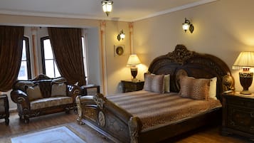 Suite | Minibar, individuell dekoriert, individuell eingerichtet, Schreibtisch