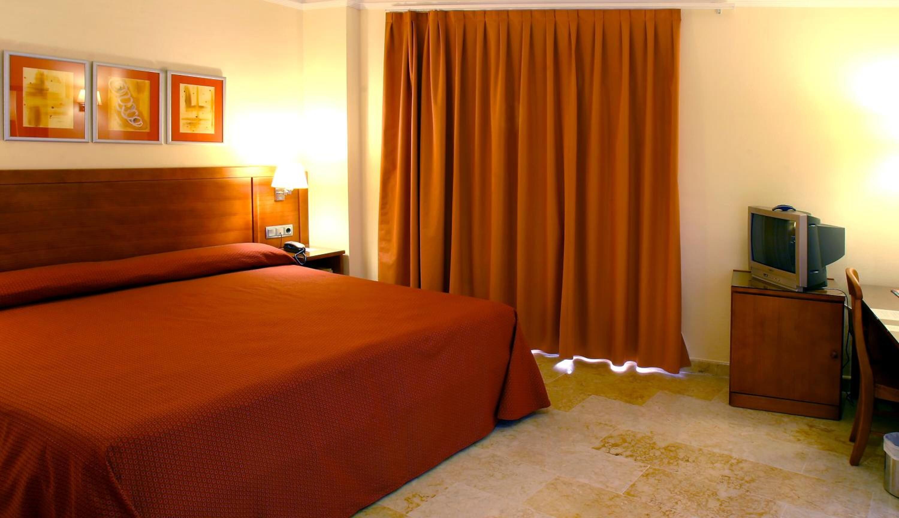 Photo - Hotel Los Habaneros