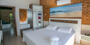 Chalet, balcon, vue jardin | Coffres-forts dans les chambres, Wi-Fi gratuit, draps fournis