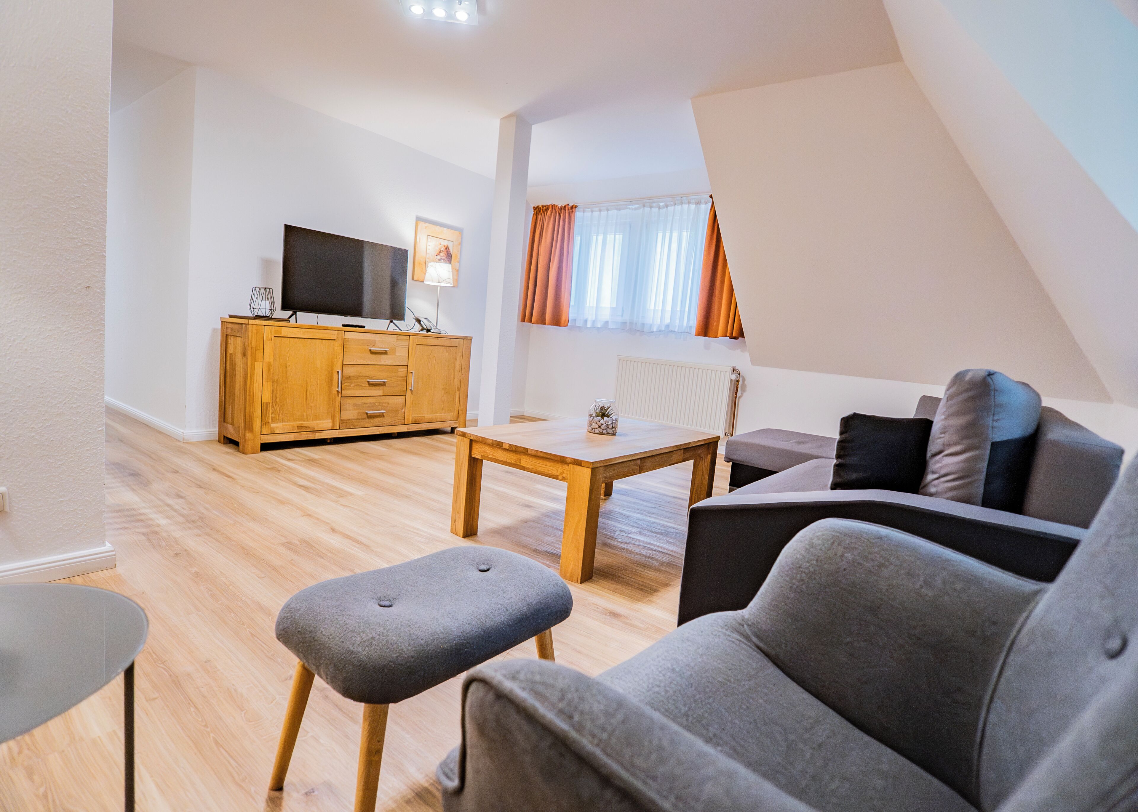 Triple Room | Hypo-allergenic bedding, minibar, in-room safe, desk