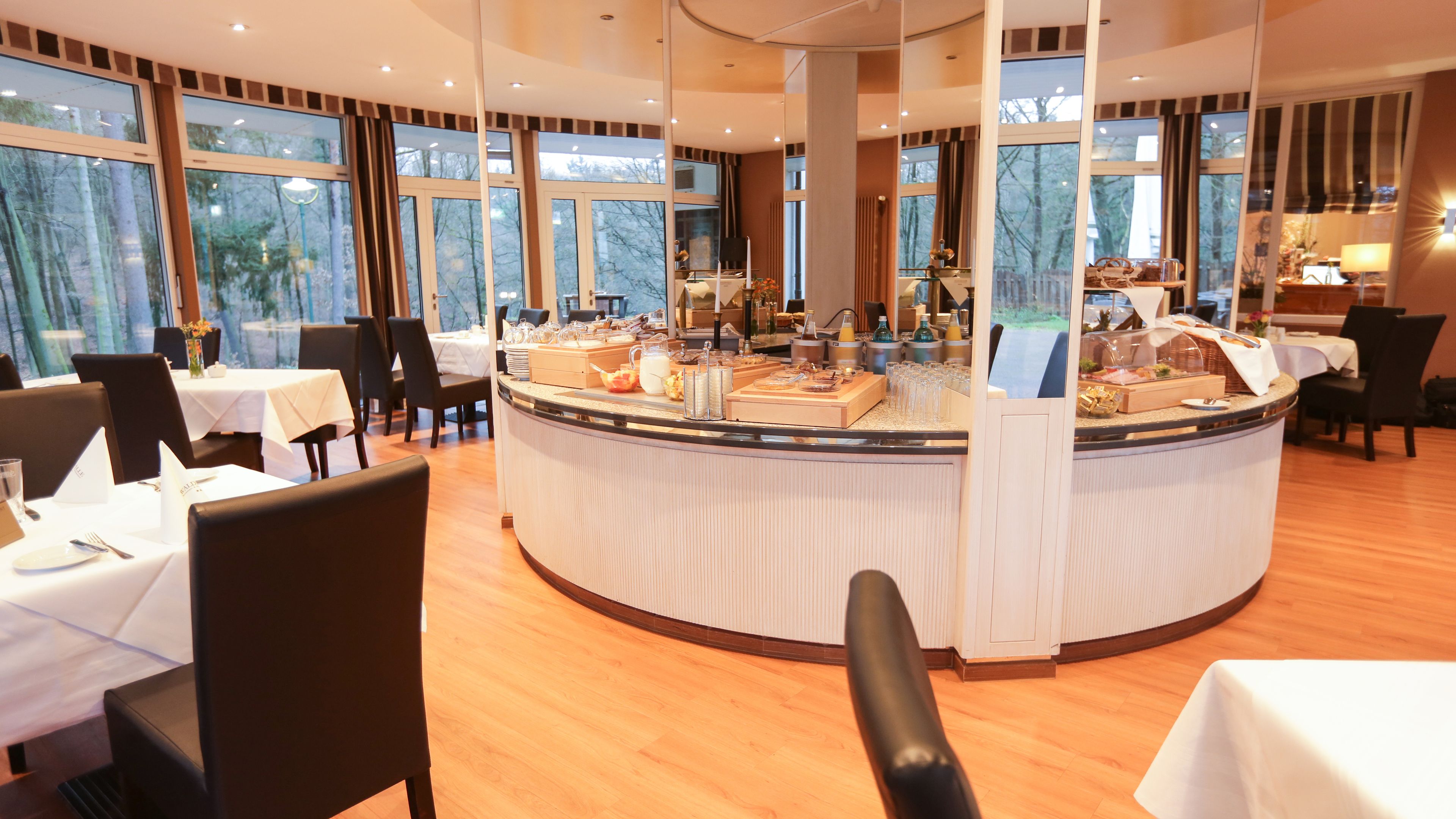 daily continental breakfast (eur 12.50 per person)