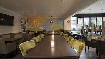 2 restaurants, breakfast, lunch, dinner served; local cuisine