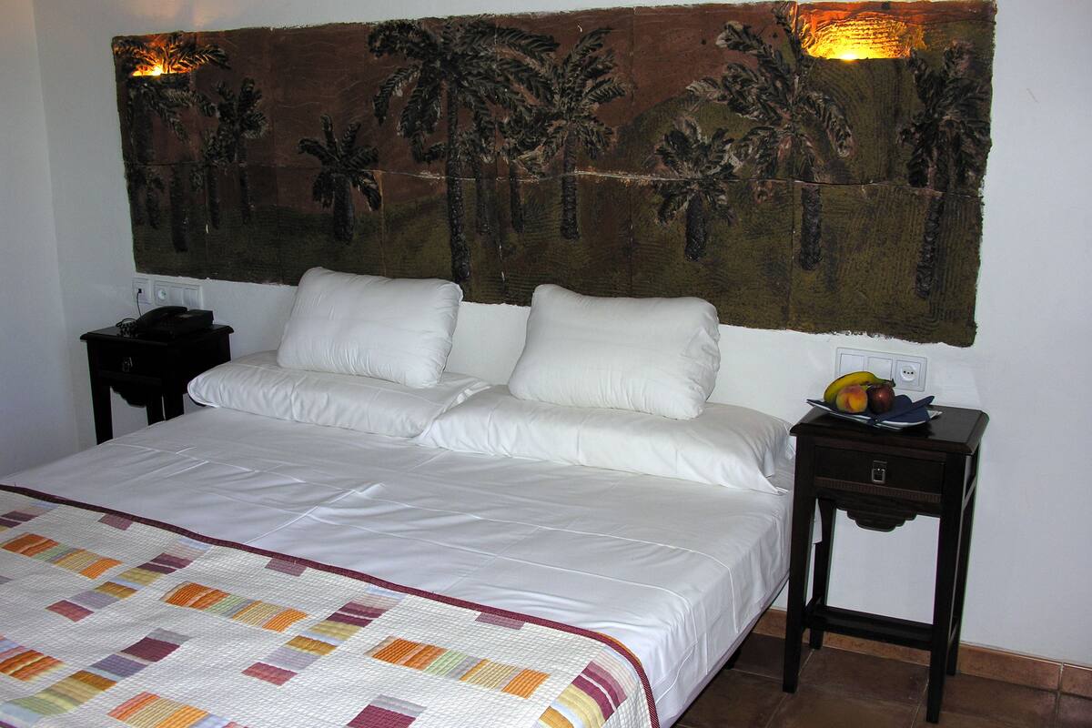 minibar, in-room safe, desk, free wifi