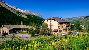 Bagian depan properti