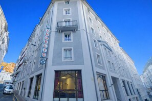 Front of property - Hôtel Angelic (Lourdes)
