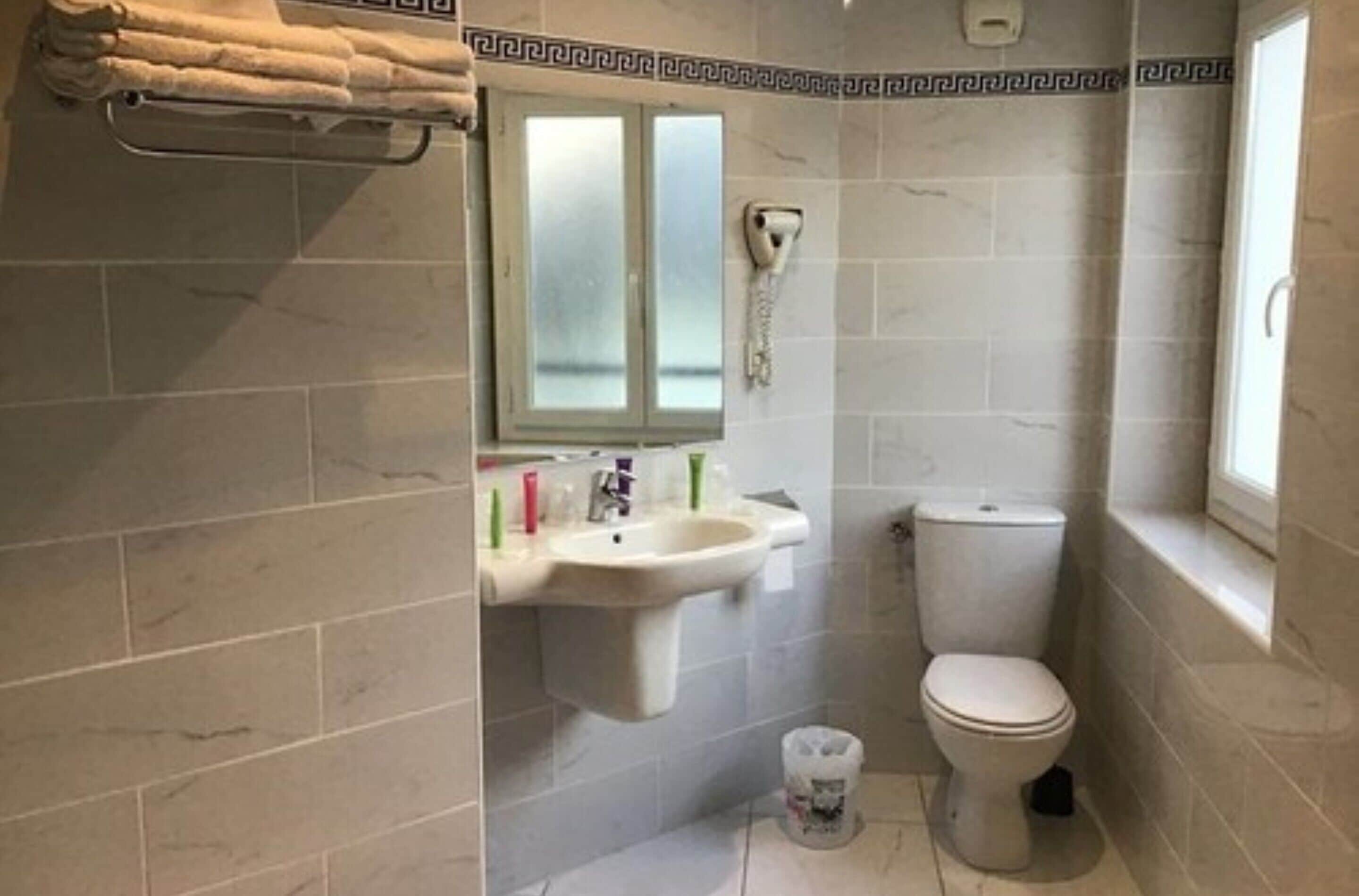 individually decorated, individually furnished, desk, soundproofing