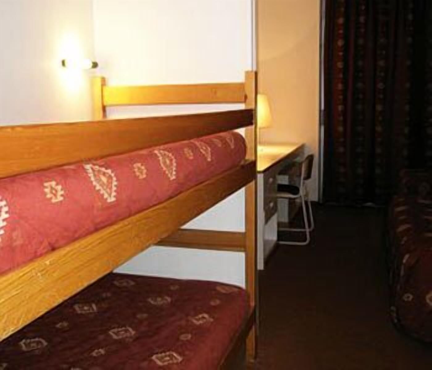 Desk, soundproofing, iron/ironing board, free cots/infant beds