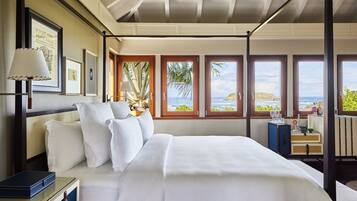 Sengetøy av topp kvalitet, senger med Select Comfort-madrass og minibar