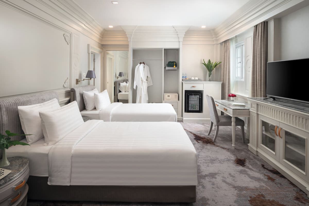 Literie de qualité supérieure, matelas Select Comfort, minibar