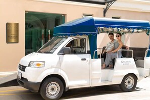 City shuttle - Kingston Suites Bangkok (Bangkok)
