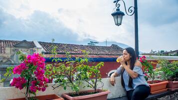 Superior-Doppelzimmer, Bergblick, zum Innenhof hin | Blick auf die Stadt