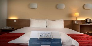 Literie de qualité supérieure, surmatelas, bureau