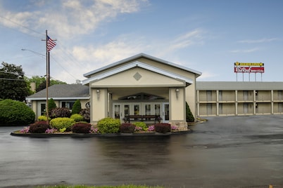 Red Roof Inn & Suites Herkimer