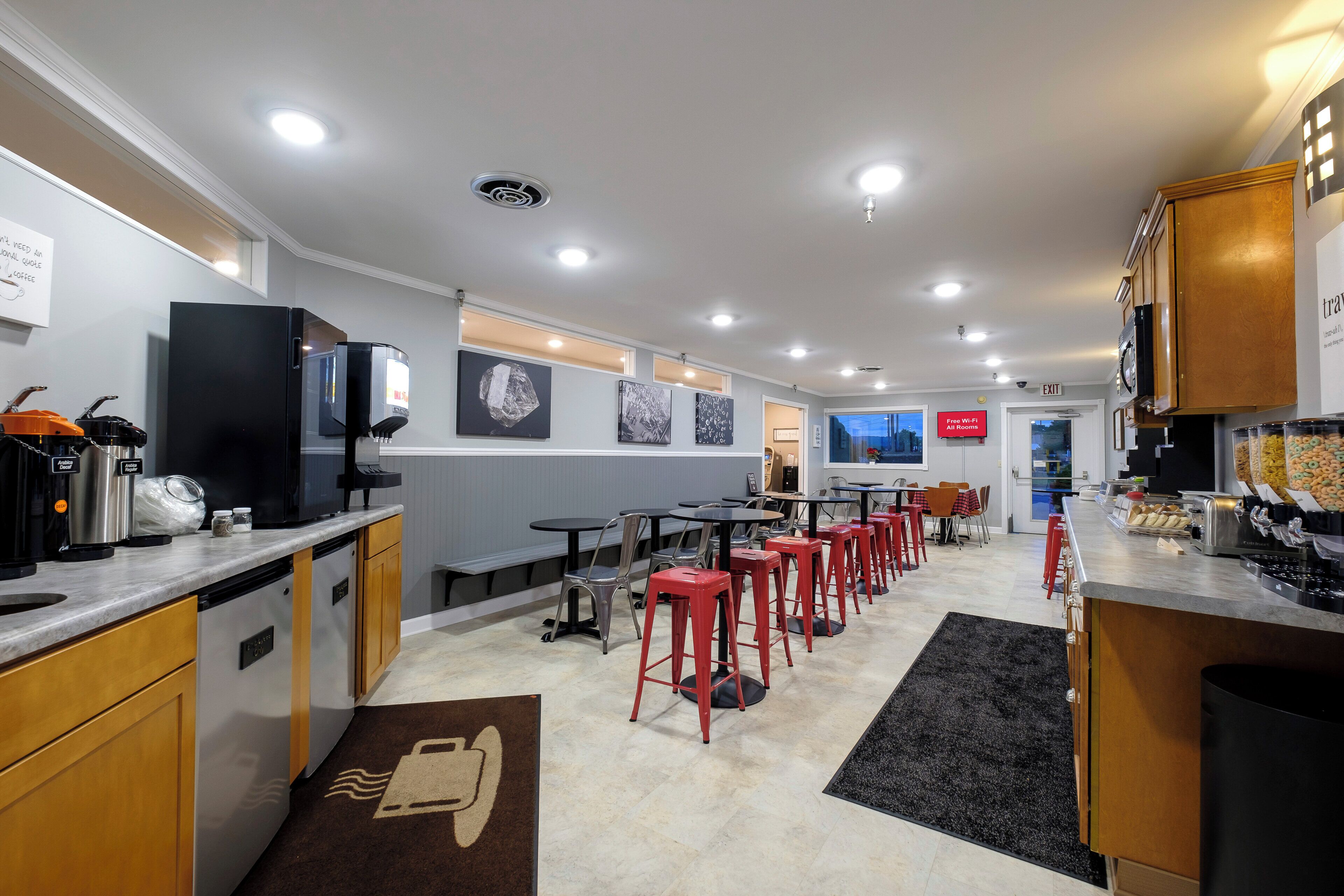 Breakfast area
