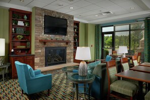 Lobby - Hampton Inn Bermuda Run Winston-Salem (Advance)