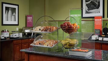 Frokostbuffé er inkludert hver dag