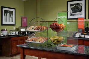 Free daily buffet breakfast 