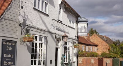 The White Hart by Chef and Brewer Collection