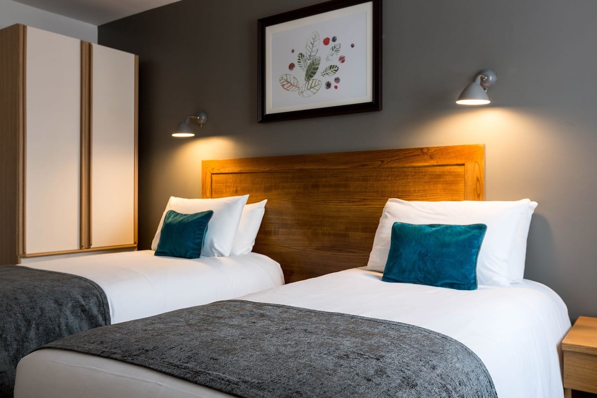 Twin Room | Free WiFi, wheelchair access