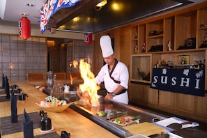 2 restaurants, breakfast, lunch, dinner served; Japanese cuisine - Grand Lexis Port Dickson (Port Dickson)