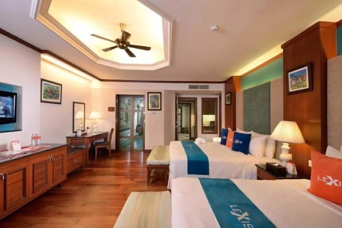 1 bedroom, premium bedding, minibar, in-room safe