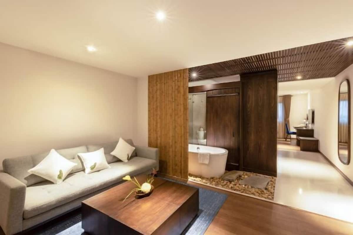 1 bedroom, minibar, in-room safe, desk