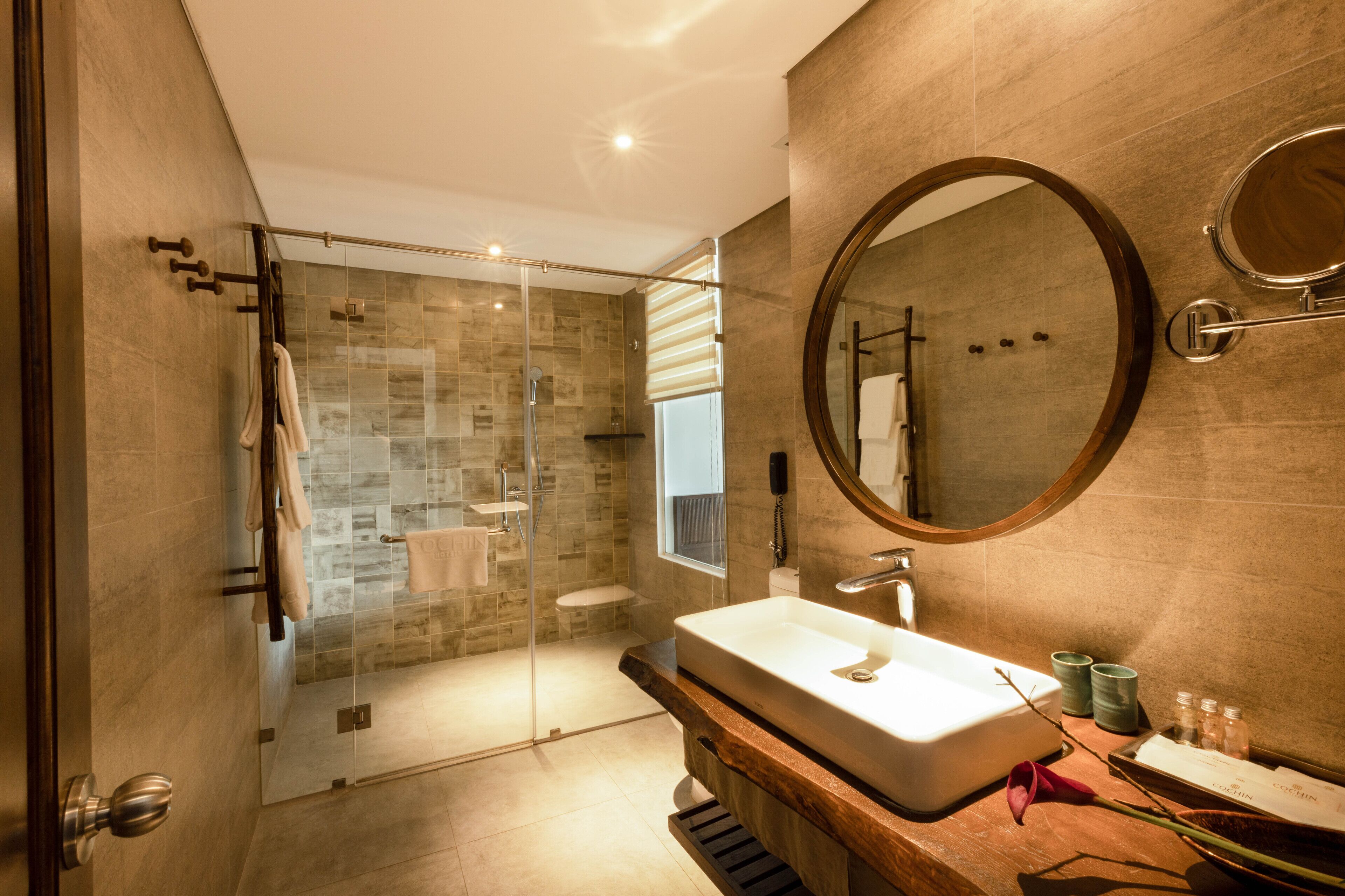 cochin signature | 1 bedroom, minibar, in-room safe, desk