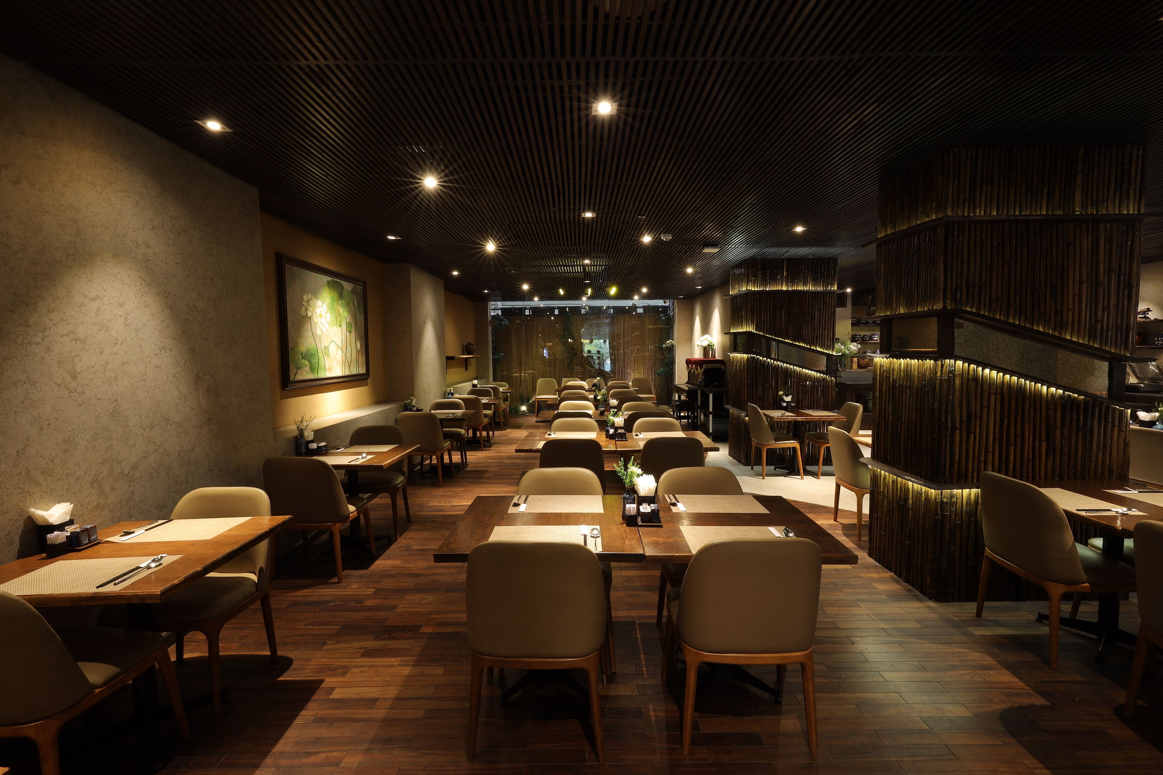 daily buffet breakfast (vnd 150000 per person)