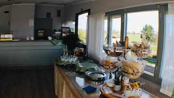 Petit déjeuner continental compris tous les jours