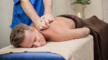 Sauna, hot tub, Turkish bath/hammam, body treatments, hydrotherapy