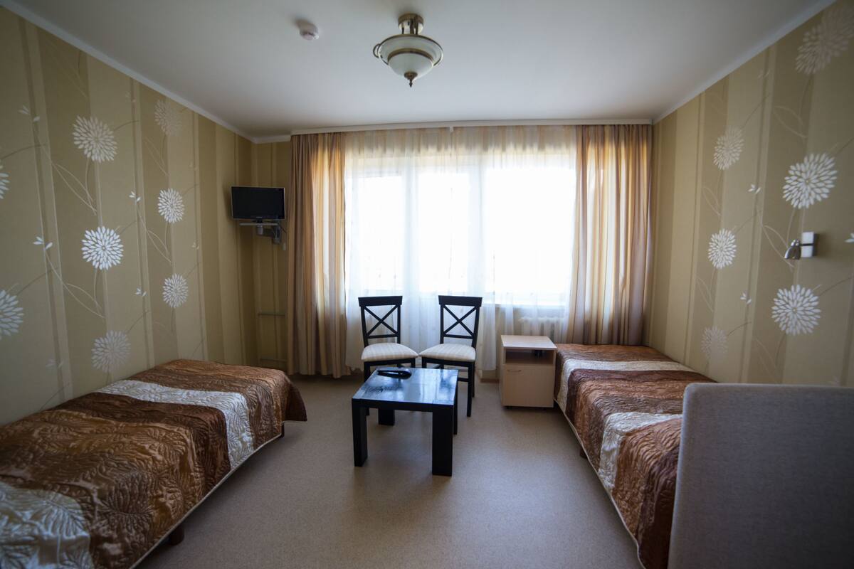 Standard Twin Room | Iron/ironing board (on request), cribs (surcharge), bed sheets