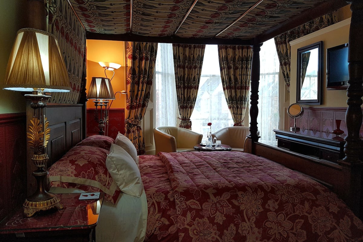 Chambre Luxe (Four Poster)