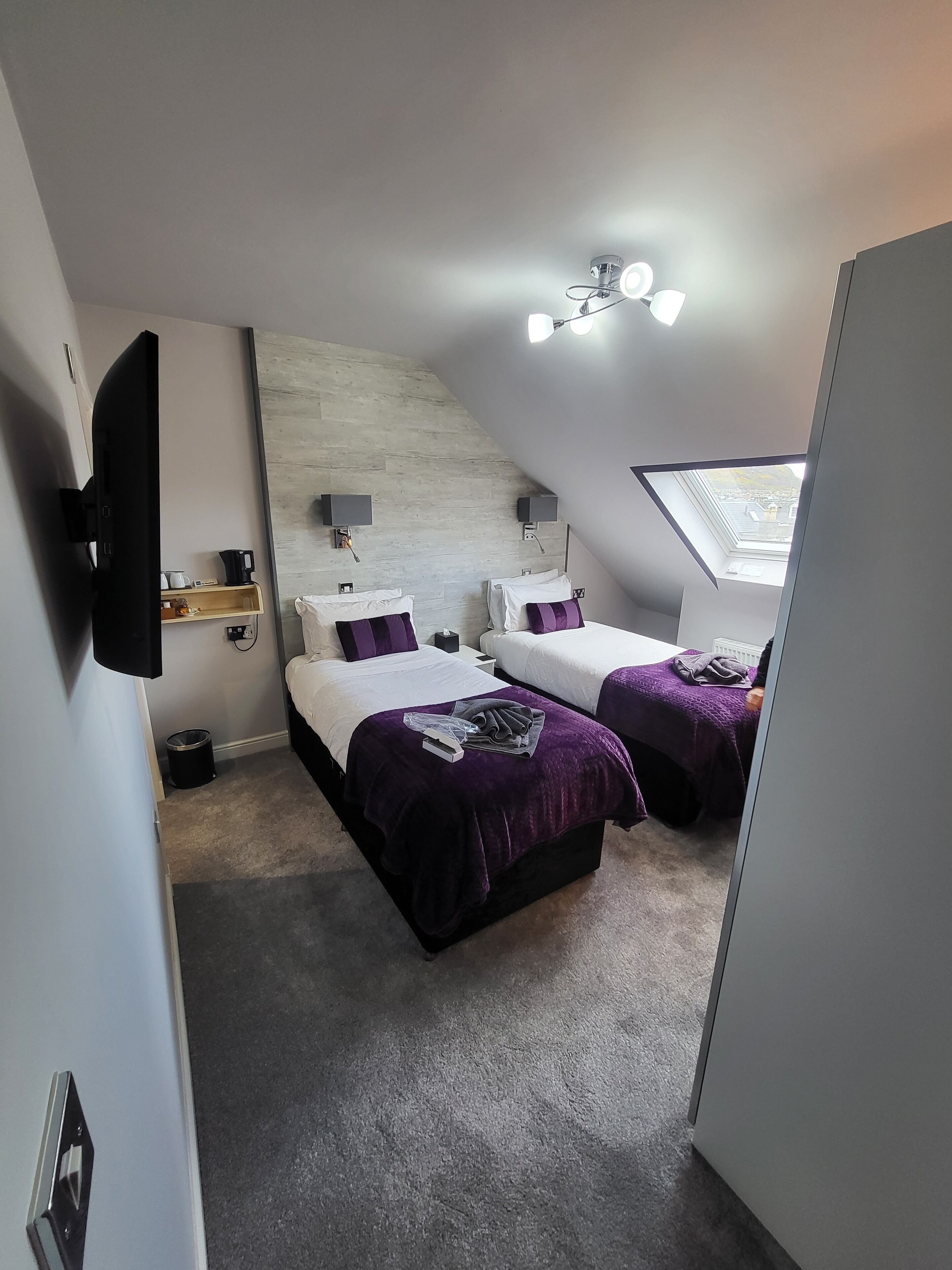 Photo - Lauderville guest house