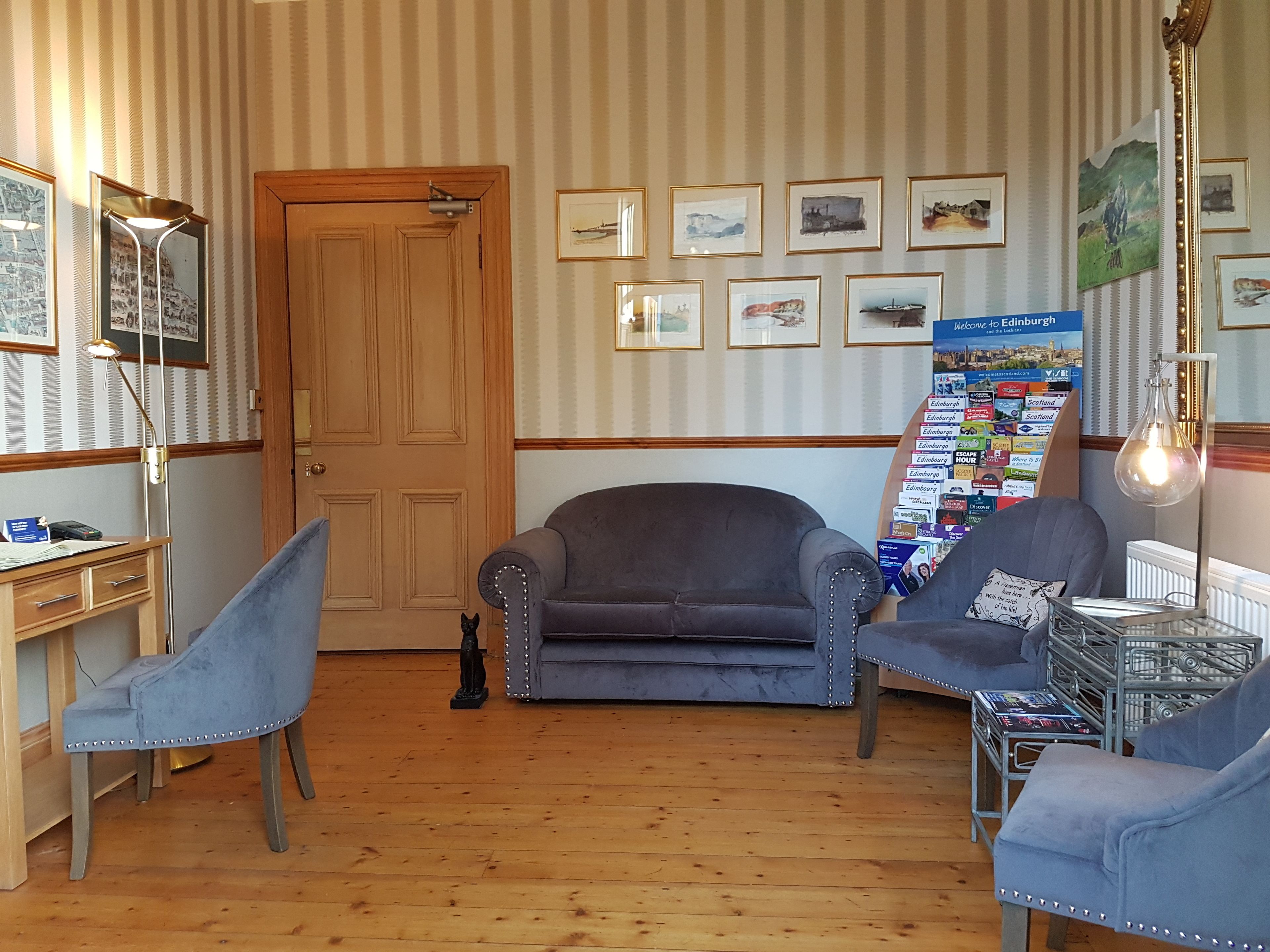 Photo - Lauderville guest house