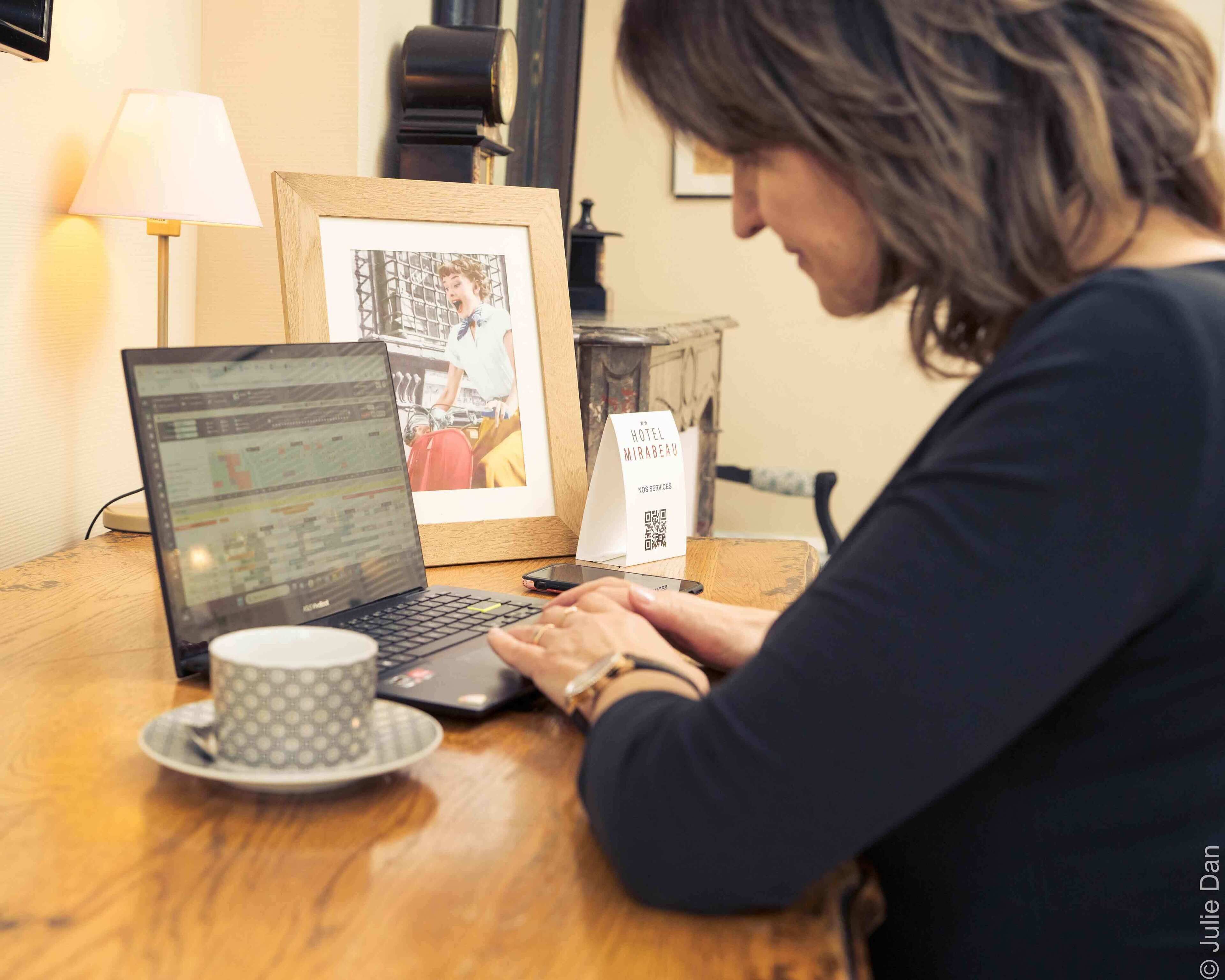 chambre triple confort | individually decorated, individually furnished, desk, blackout curtains