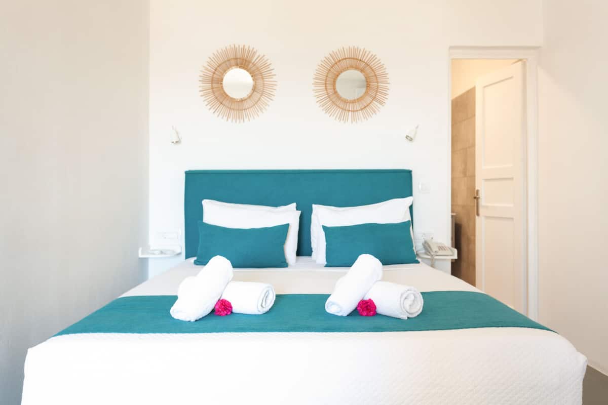 Caja de seguridad en la habitación, escritorio y insonorización