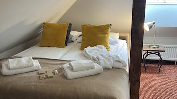 Comfort Studio | Down duvets, Select Comfort beds, in-room safe, desk