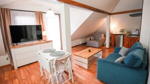 Family Apartment | Private kitchen | Electric kettle - Villa Admiral (Gdynia)