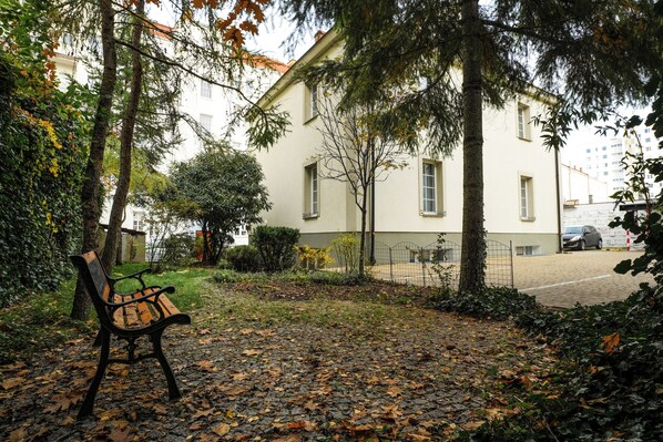 Family Apartment | Garden view