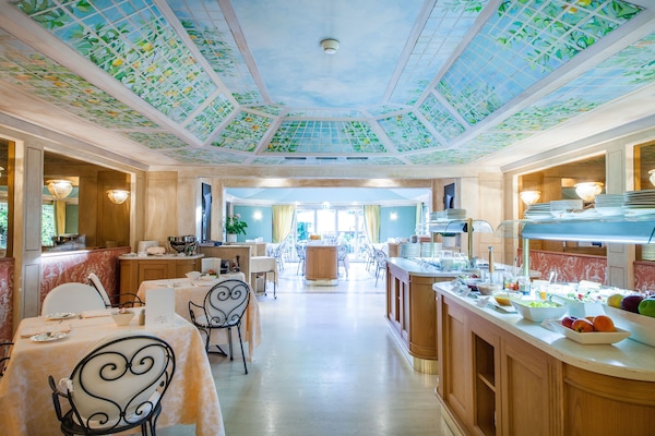 تقديم الإفطار، أطباق البحر المتوسط