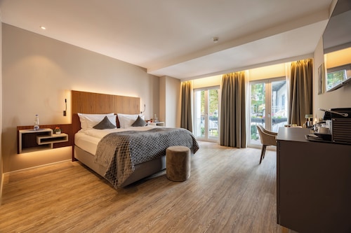 MAXIMILIAN MUNICH Apartments & Hotel 